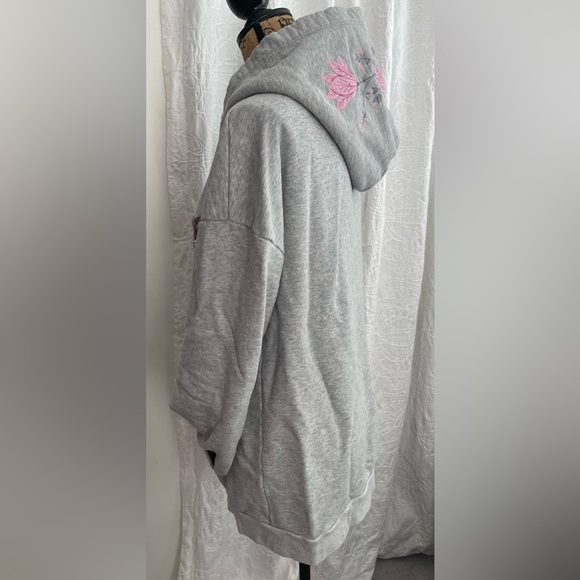 Golden by TNA Aritzia Embroidered French Terry Zip-Front Oversized Hoodie Size M - Picture 6 of 13